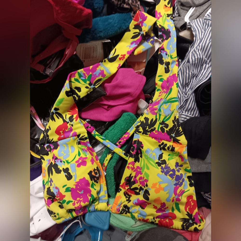 Nwt Bar III bikini top